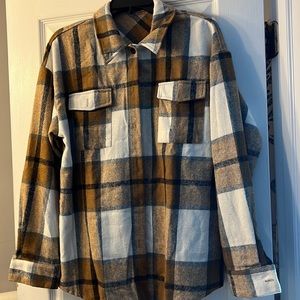Plaid shacket size med, never worn